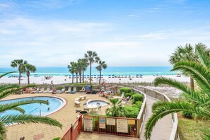 Stunning Pool on beach