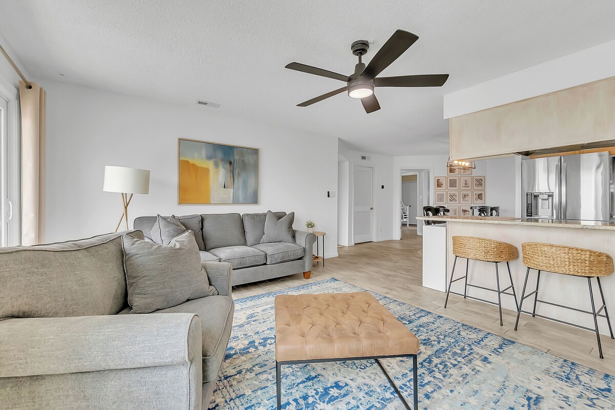 Pebble Beach B205 – Super cute 3BR Condo – Ocean Views and 3 Pools!