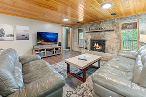 Indoors,Fireplace,Home Decor,Furniture,Table