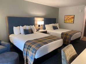 Unit with 2 Queen size beds
