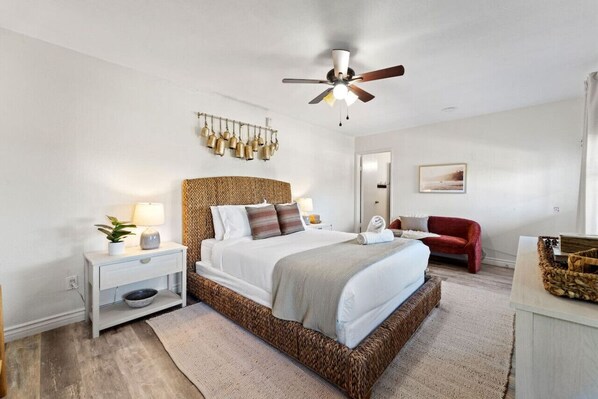 1-bedroom pet-friendly studio, just miles from Downtown San Diego by Rather Be Properties