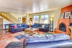 Living Room | Gas Fireplace | Smart TV | 1st Floor