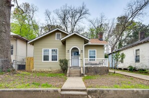 House Exterior | Staircase to Enter