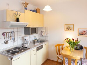 Kitchen, Kitchen Appliance, Furniture, Interior Design, Major Appliance, Flooring, Countertop, Kitchen Sink, Room, Floor