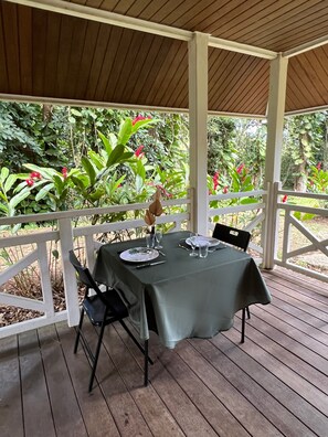 Outdoor dining