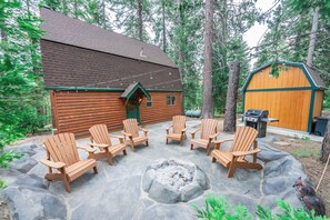 The fire pit is a great place to hang out under the stars!