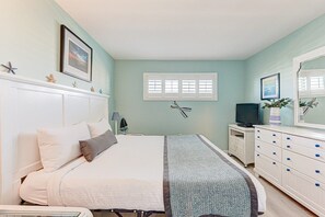 Atlantic Towers 207-print-015-029-Bedroom-4200x2801-300dpi (1)