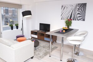 Cosy corner and table