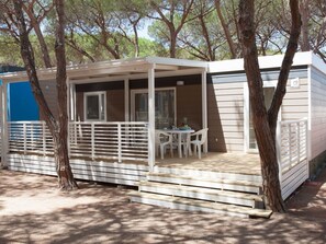 Arbre, Bois, Ombre, Chalet, Loisir, Paysage, Immobilier, Façade, Siding, Toit