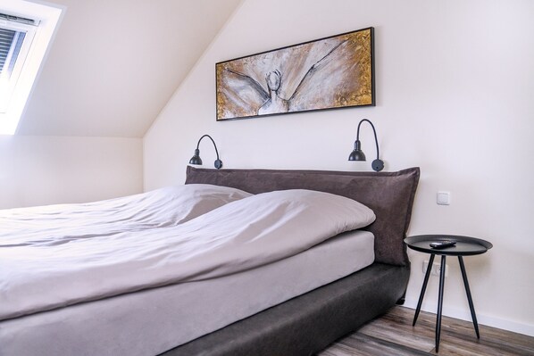 Ferienwohnung, 98m², 1-4 Pers.-Schlafzimmer mit Doppelbett