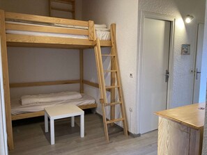 Hall habitable