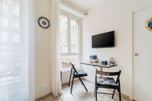 Coin repas et télé (1)
