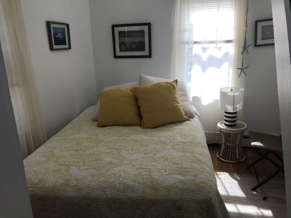 BEACH HOUSE IN THE HEART OF EAST ATLANTIC BEACH. STEPS TO PRIVATE BEACH