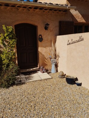 Exterior detail