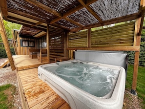 Spa privatif chauffé à 38°C