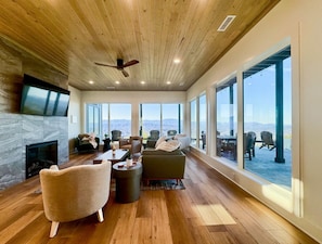 Spacious Living Room