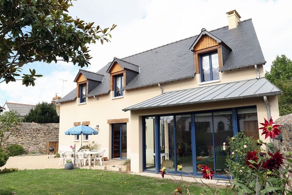 Rental villa Les Chouettes, Cancale, Brittany
