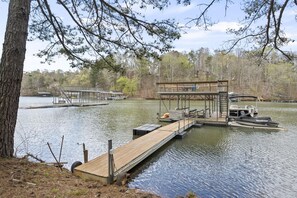 Owners boat is available to rent with rental.  Or enjoy your party dock.