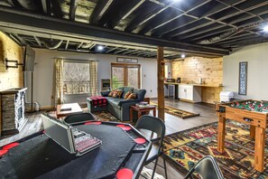 Game Room | Foosball & Poker Tables | Wet Bar | Full Futon | 1st Floor