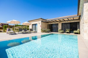 Beautiful villa with private pool and terrace