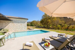 Beautiful villa with private pool and terrace