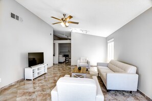 Living Room | Smart TV | Central Heating & A/C | Ceiling Fans | Free WiFi