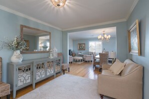 Foyer looking to dining room