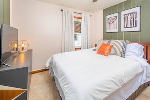 King Bed Main Level