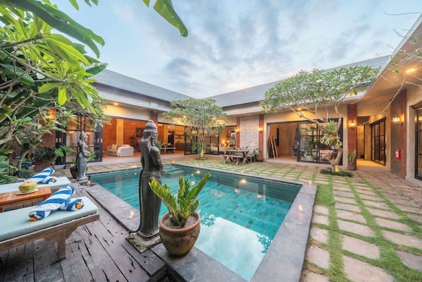Piscina