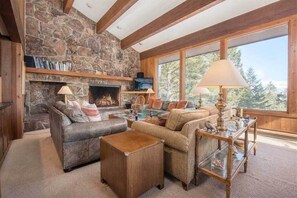 Charming, cosy and comfortable living area