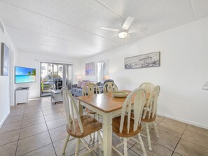 Dining / Living Room