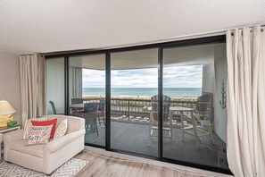Irene 405-Ocean City-Ocean Front Living Area