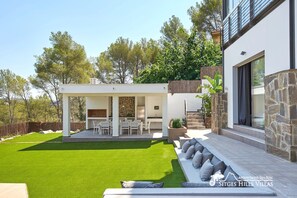 Outdoor space and kitchen.