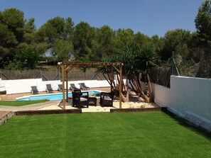 Stunning garden close to Sitges