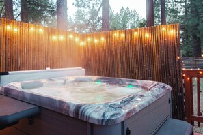 Fire Pit and private hot tub. - Relax and enjoy your private Gas Fire Pit and private hot tub.