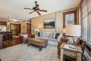 Living Room, Water House on Main 5104, Breckenridge Vacation Rental
