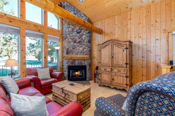 Beautiful living room with a cozy fireplace.