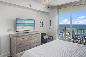 Azure #613 Master Bedroom - King Bed