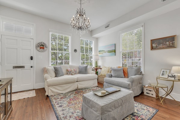 Welcome to Greene Square Bliss!
