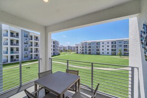 25-web-or-mls-3180-paradox-cir-203