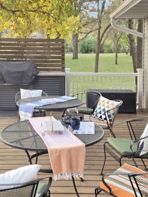 Outdoor dining