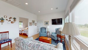 Living room 2