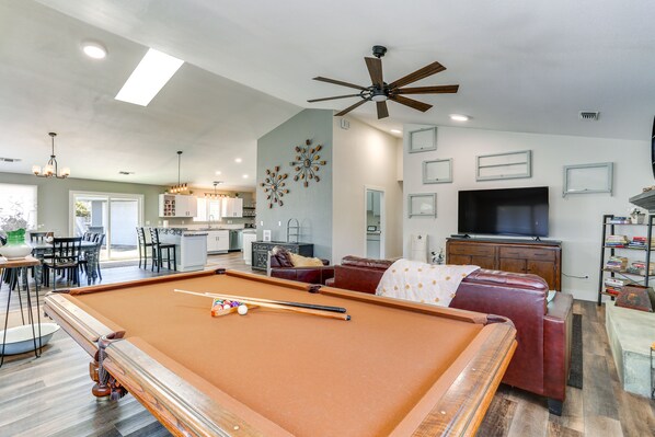 Redding Vacation Rental | 3BR | 2BA | 2,040 Sq Ft | Step-Free Access
