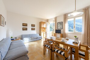 Living and dining room
