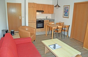 13 schöne 3-Raum-Ferienwohnung mit Balkon