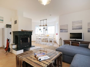 Haus am Meer- Wohn- und Essbereich