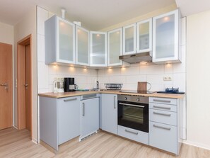 Wohnraum mit integrierter Küche