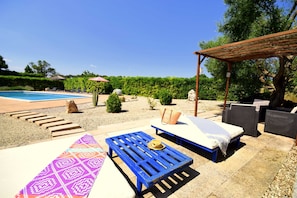 Chill out pool