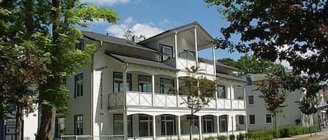 Esterni