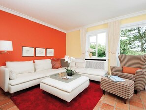 Stylischer Wohnbereich mit Gemütlichkeitsfaktor